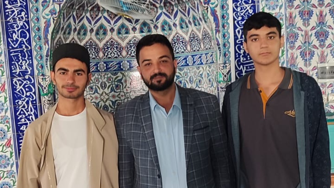 Cuma Namazlarında Her Camiideyiz