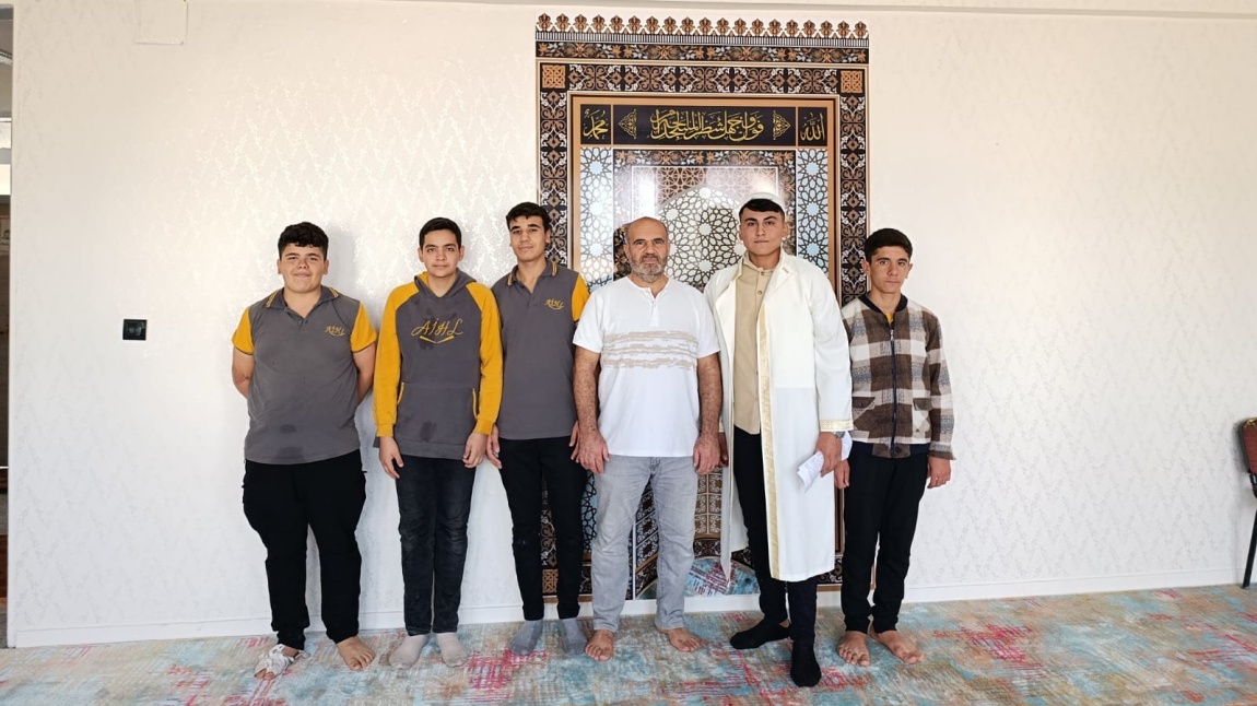 Okul Mescidimizde Cuma Namazı